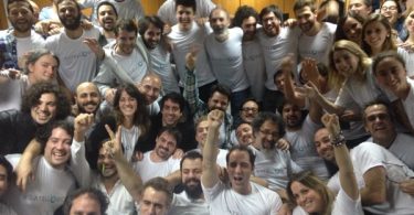 Equipo de Satellogic en lanzamiento de Fresco y Batata